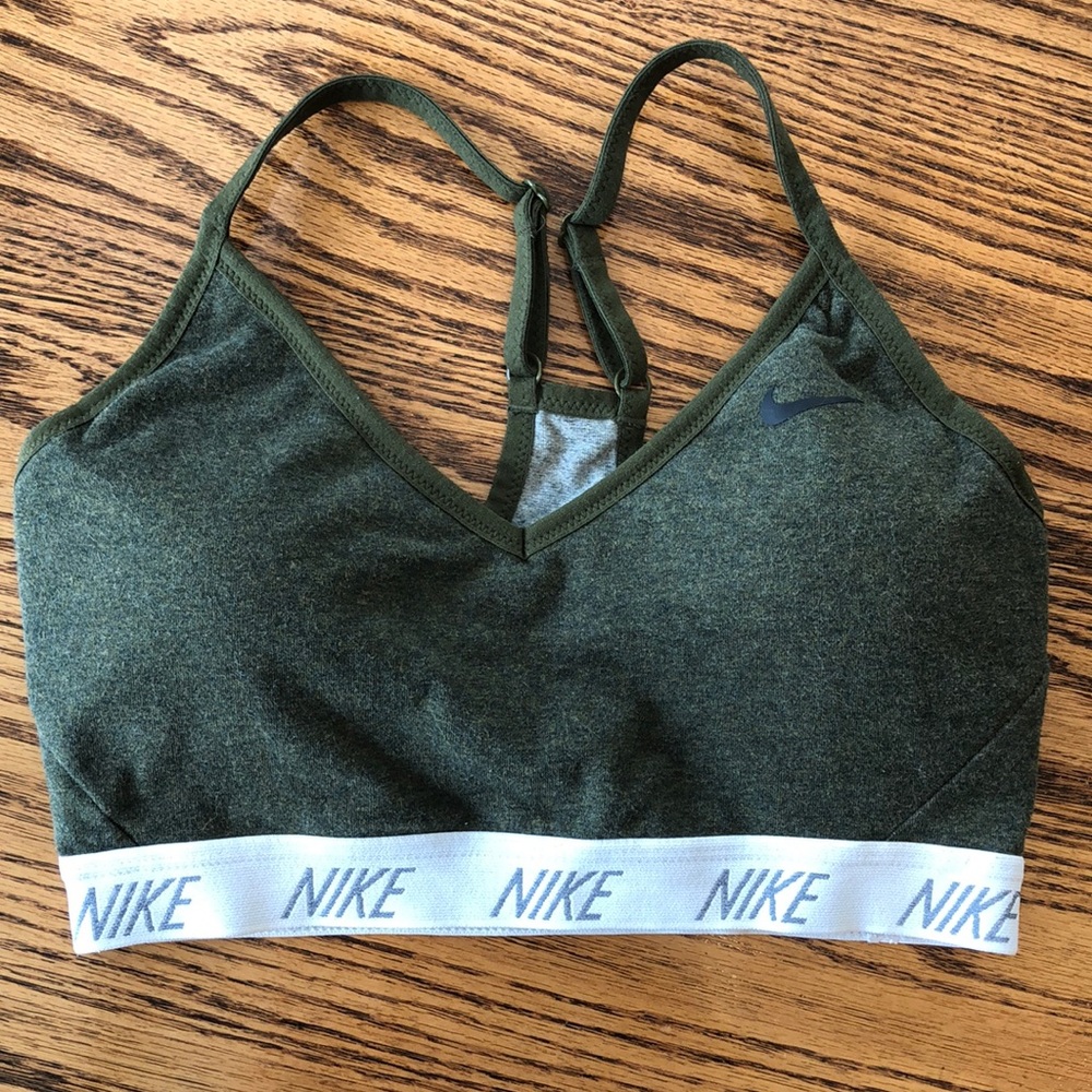 Women’s size Medium Nike sports bra